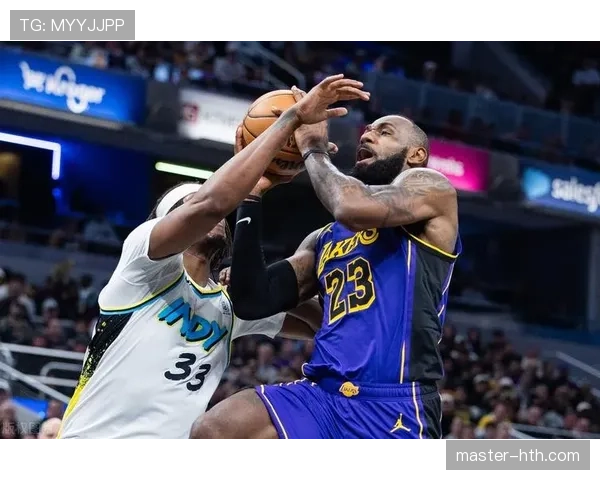 詹姆斯助攻数再创新高,湖人攻势全开状态回暖 詹姆斯助攻数再创新高,湖人攻势全开状态回暖