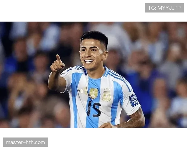 阿根廷队防线坚如磐石,世界杯赛场展现强劲竞争力 阿根廷队防线坚如磐石,世界杯赛场展现强劲竞争力