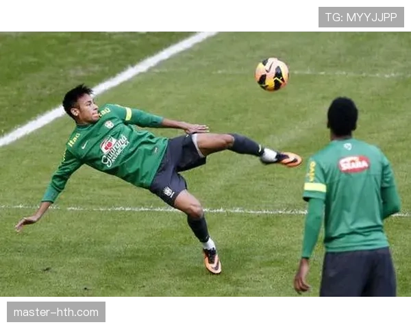 豪门竞逐巴西新星维尼，转会市场热度持续升温