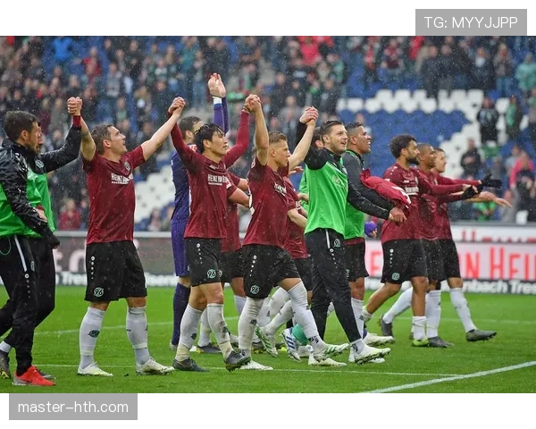 足球新星本赛季进球榜表现稳健，多位年轻球员持续提升进攻效率